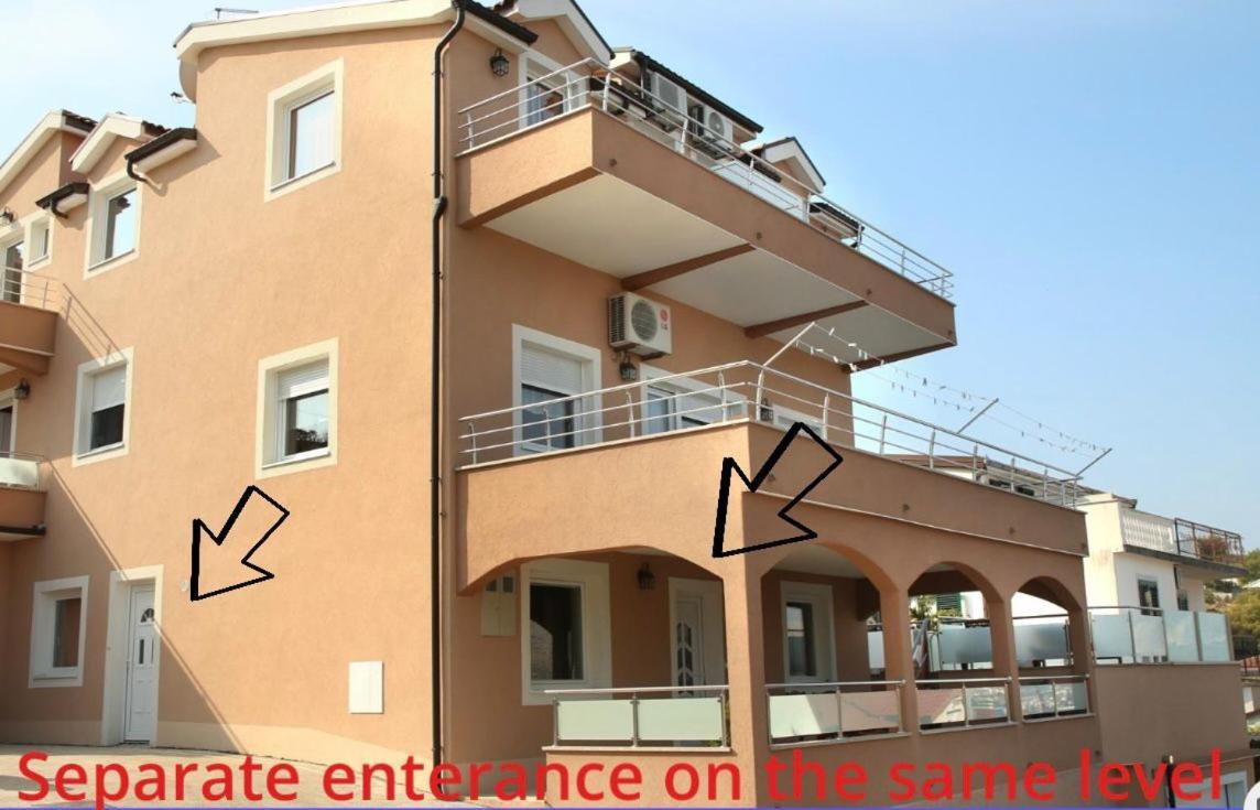 Villa Andric โตรกีร์ ภายนอก รูปภาพ