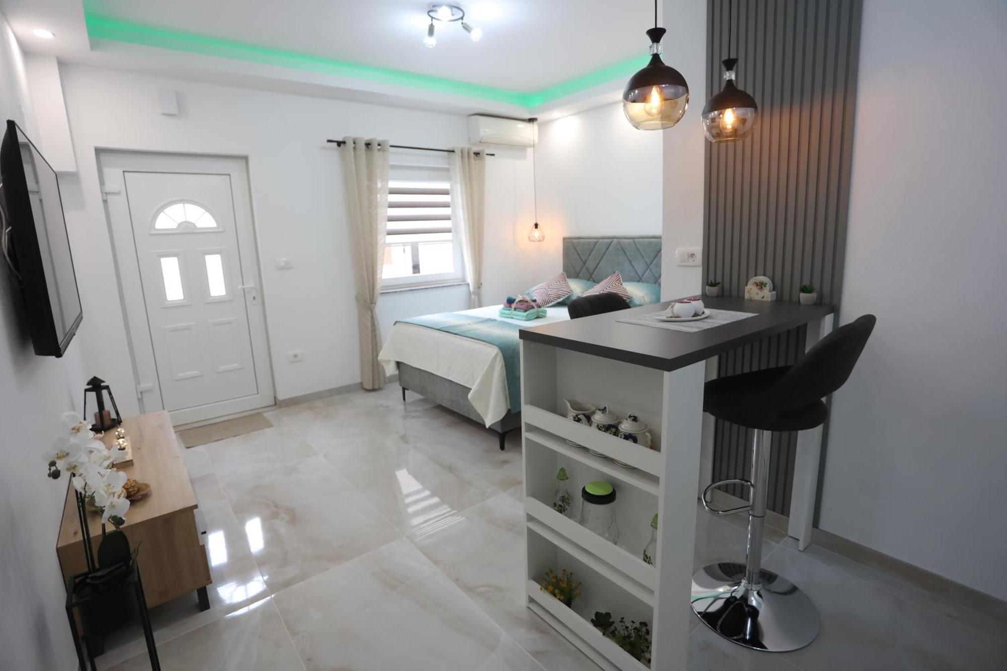 Villa Andric โตรกีร์ ภายนอก รูปภาพ